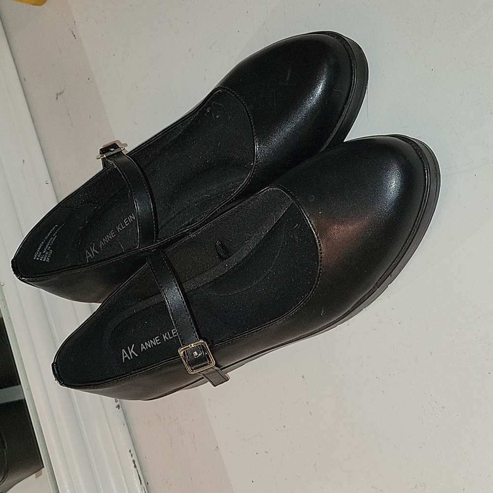 Anne Klein Black Mary Jane Heels